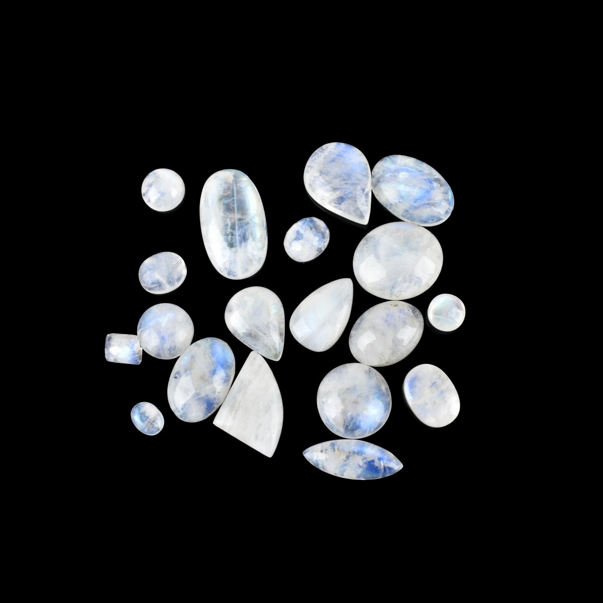 237.1ct TW Moonstones
