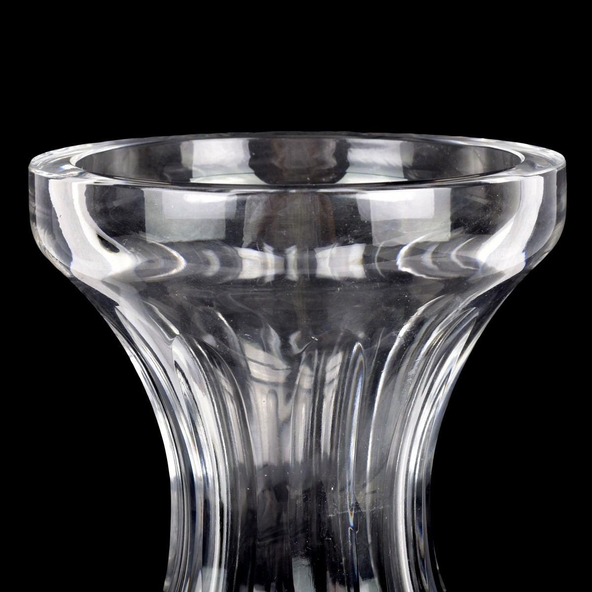 Lead Crystal Bulbous Shape Vase