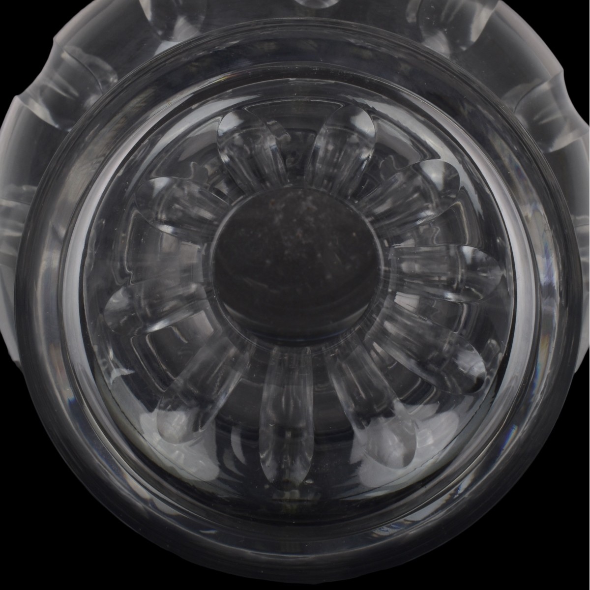 Lead Crystal Bulbous Shape Vase