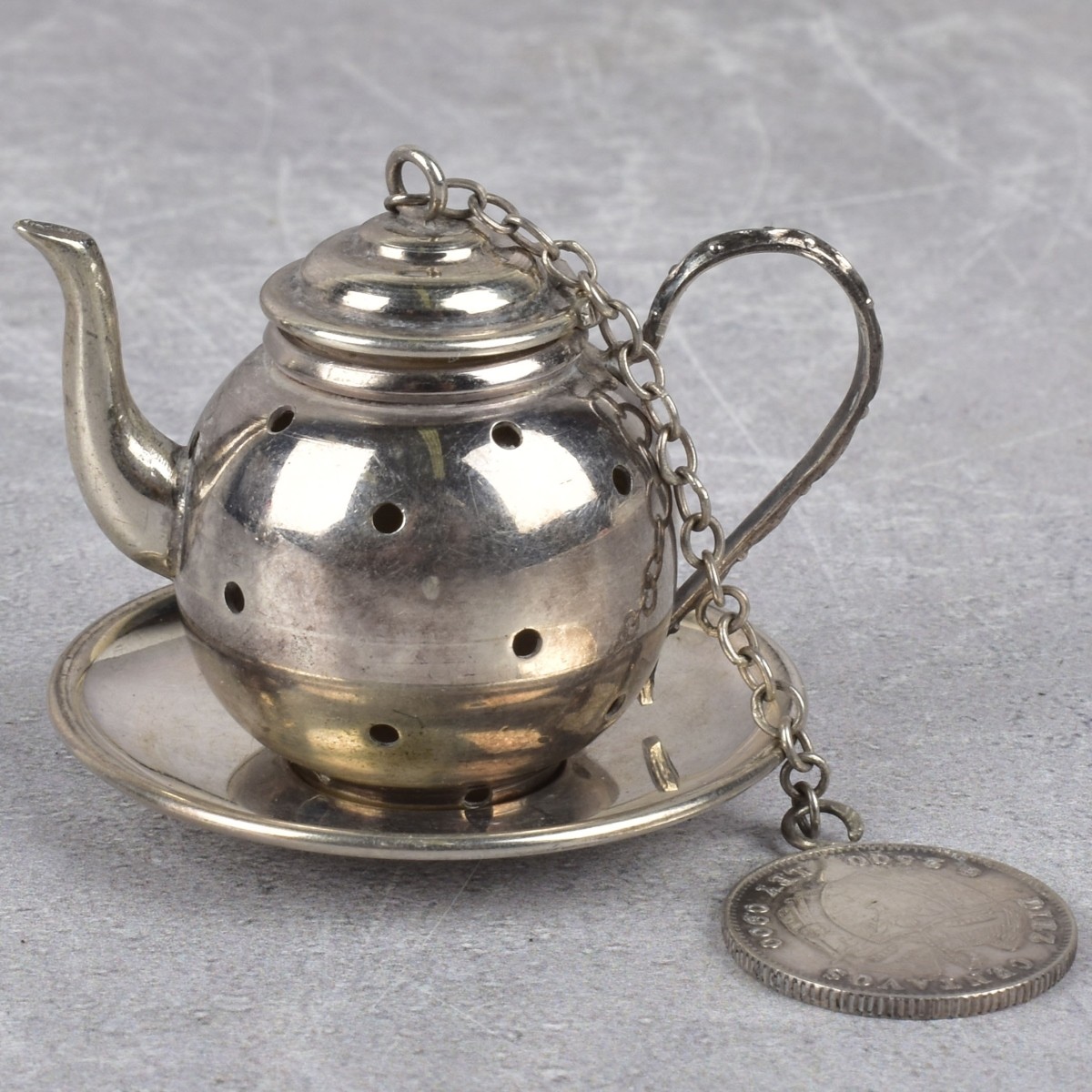 Sterling 900 Mini Tea Strainers with Saucers