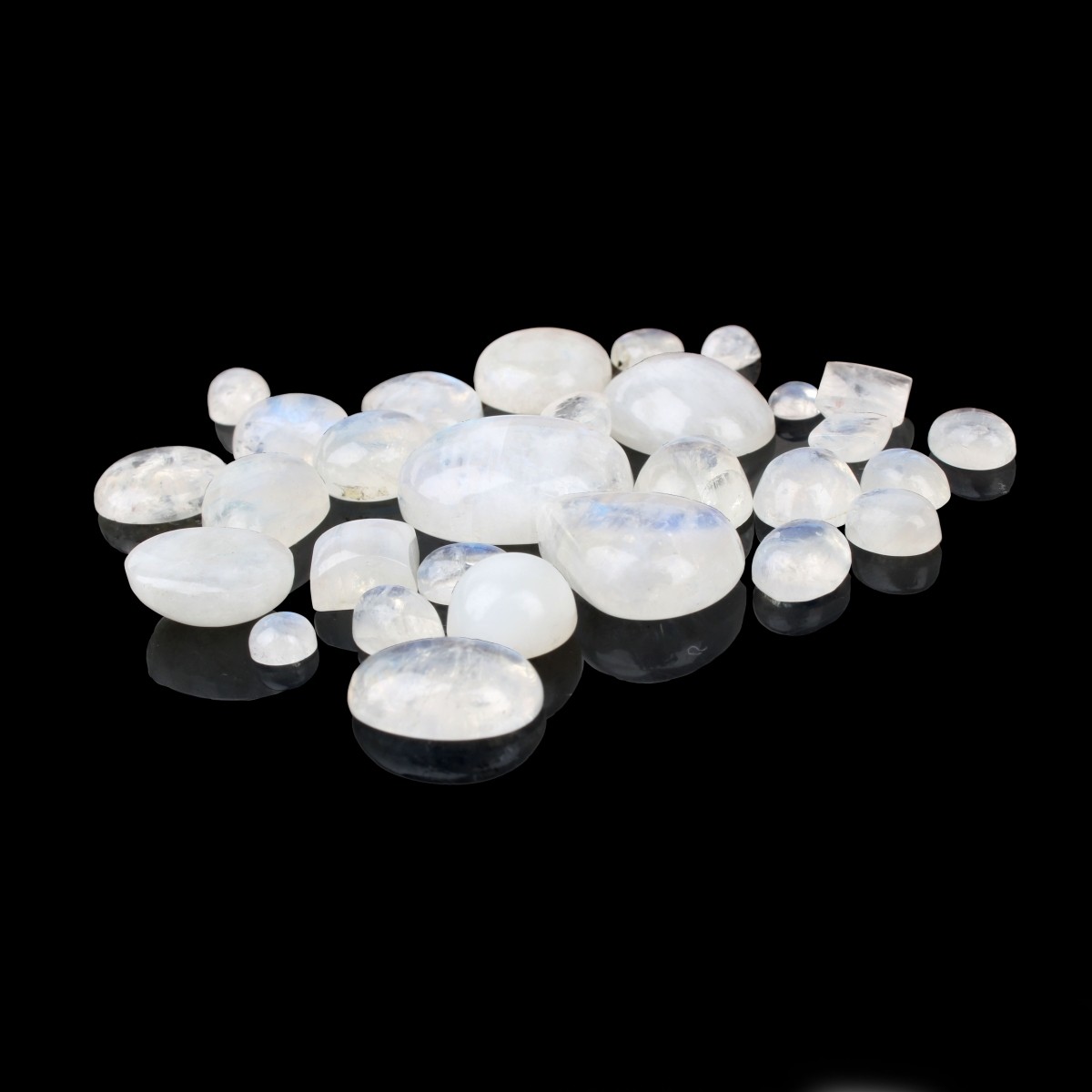 125.4CT TW Moonstones