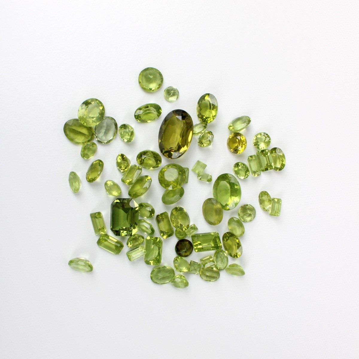 98.9CT TW Peridots