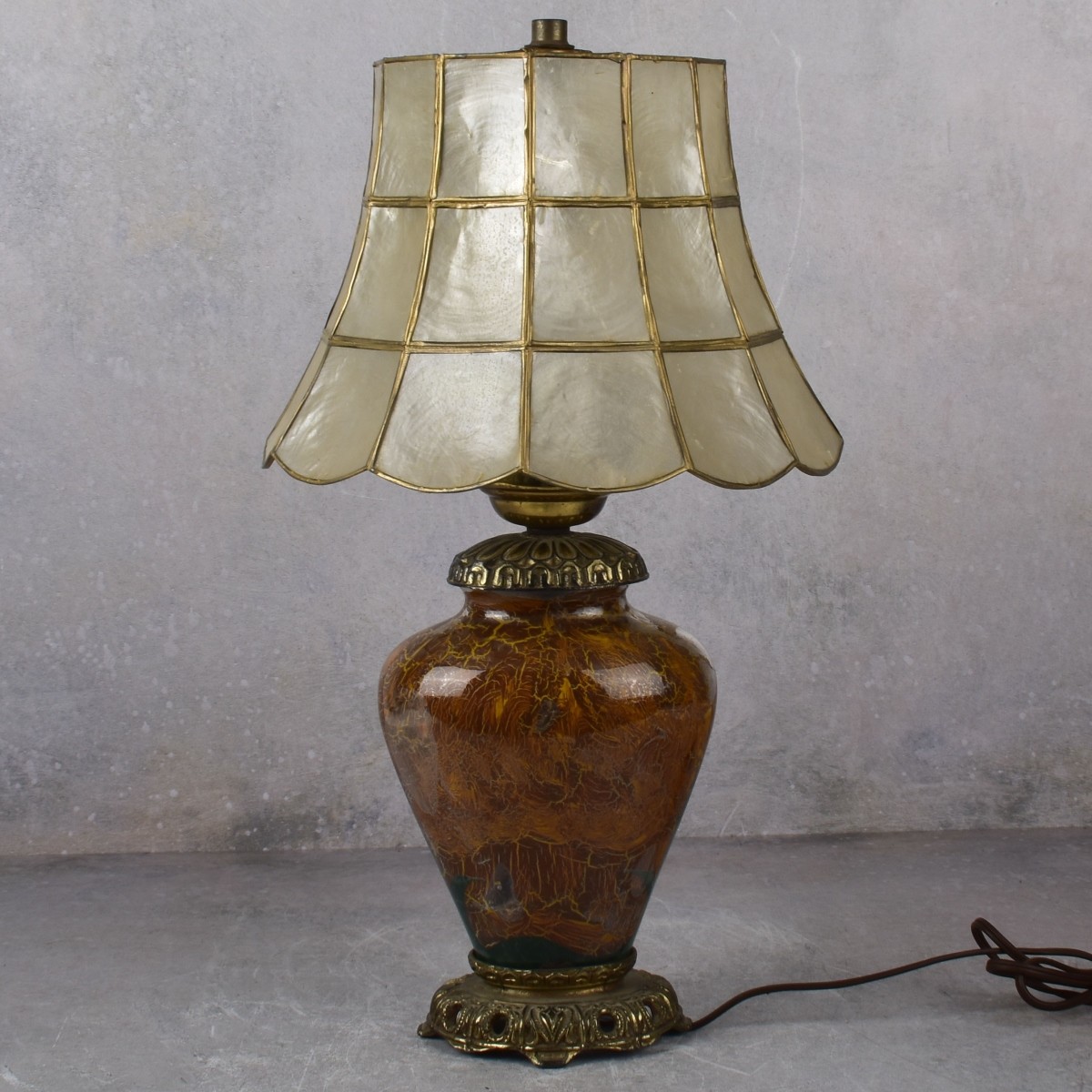 Vintage Reverse Painted Glass Boudoir Lamp