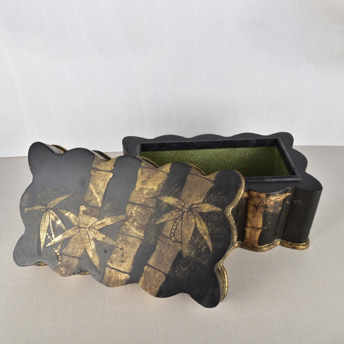 Large Chinese Box