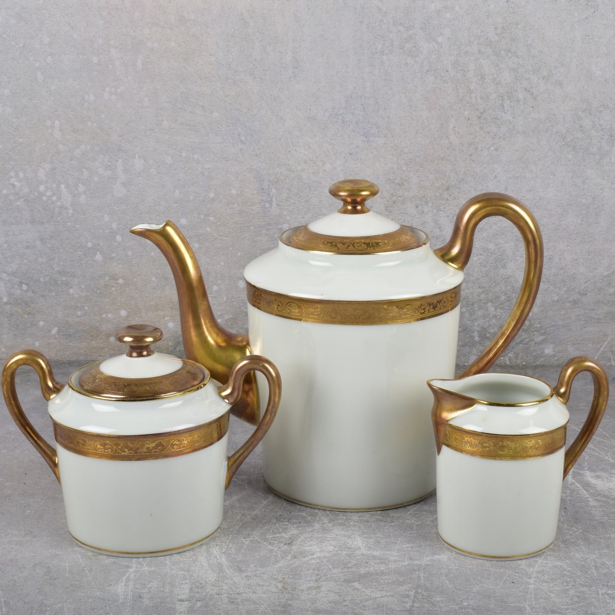 Raynaud Limoges "Ambassador" Dinner Service