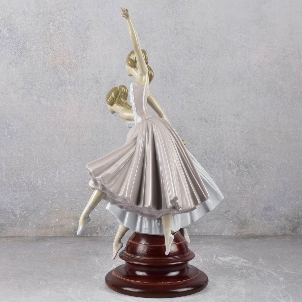 Vintage Lladro Sculpture of Ballerinas