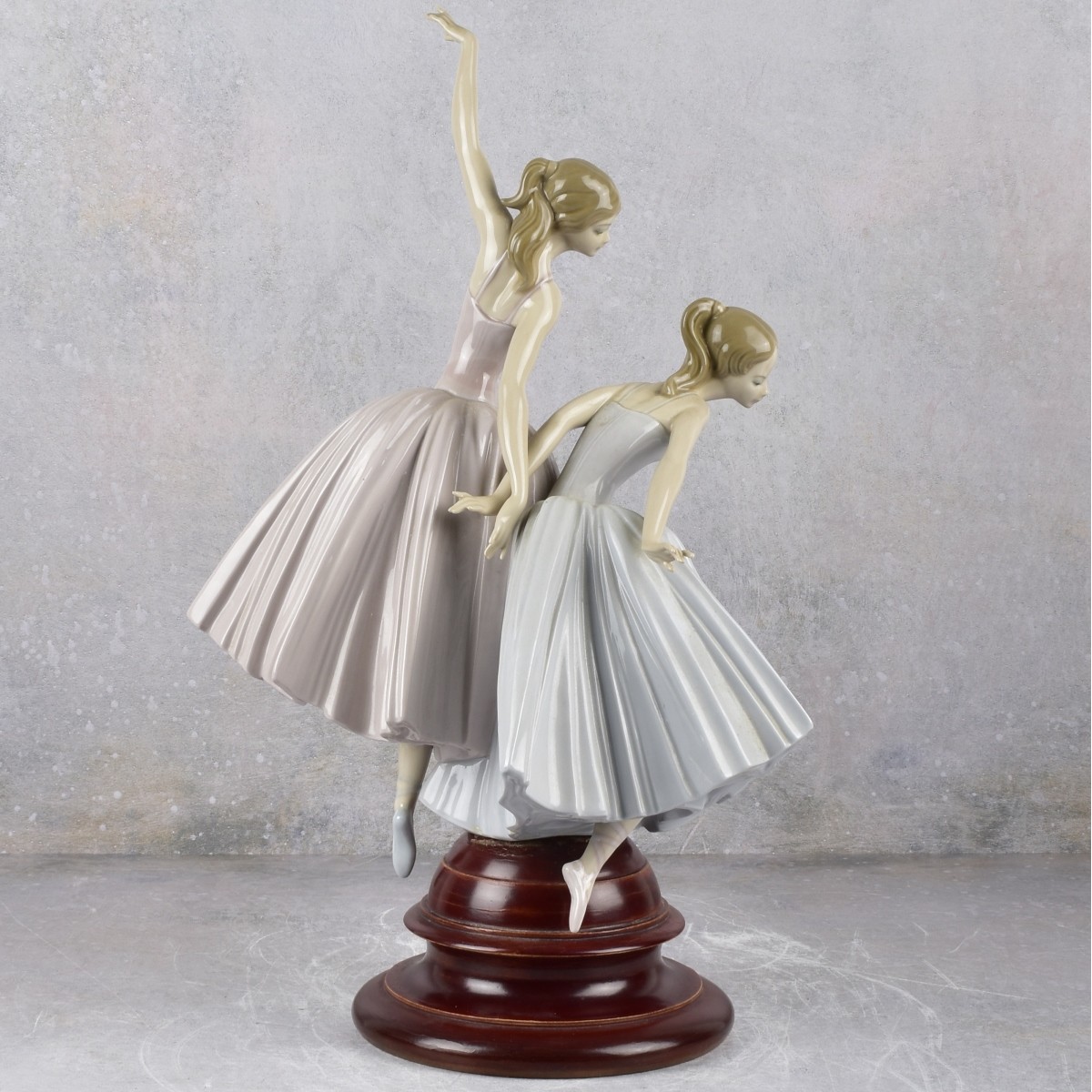 Vintage Lladro Sculpture of Ballerinas