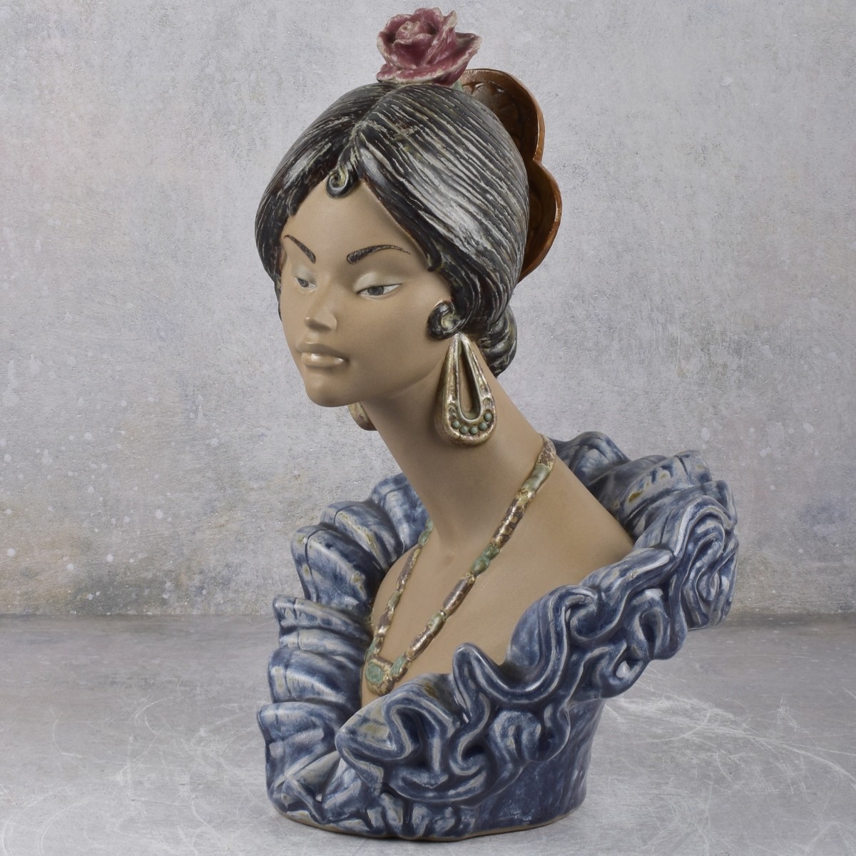 Vintage Lladro "Lola Rose" Sculpture
