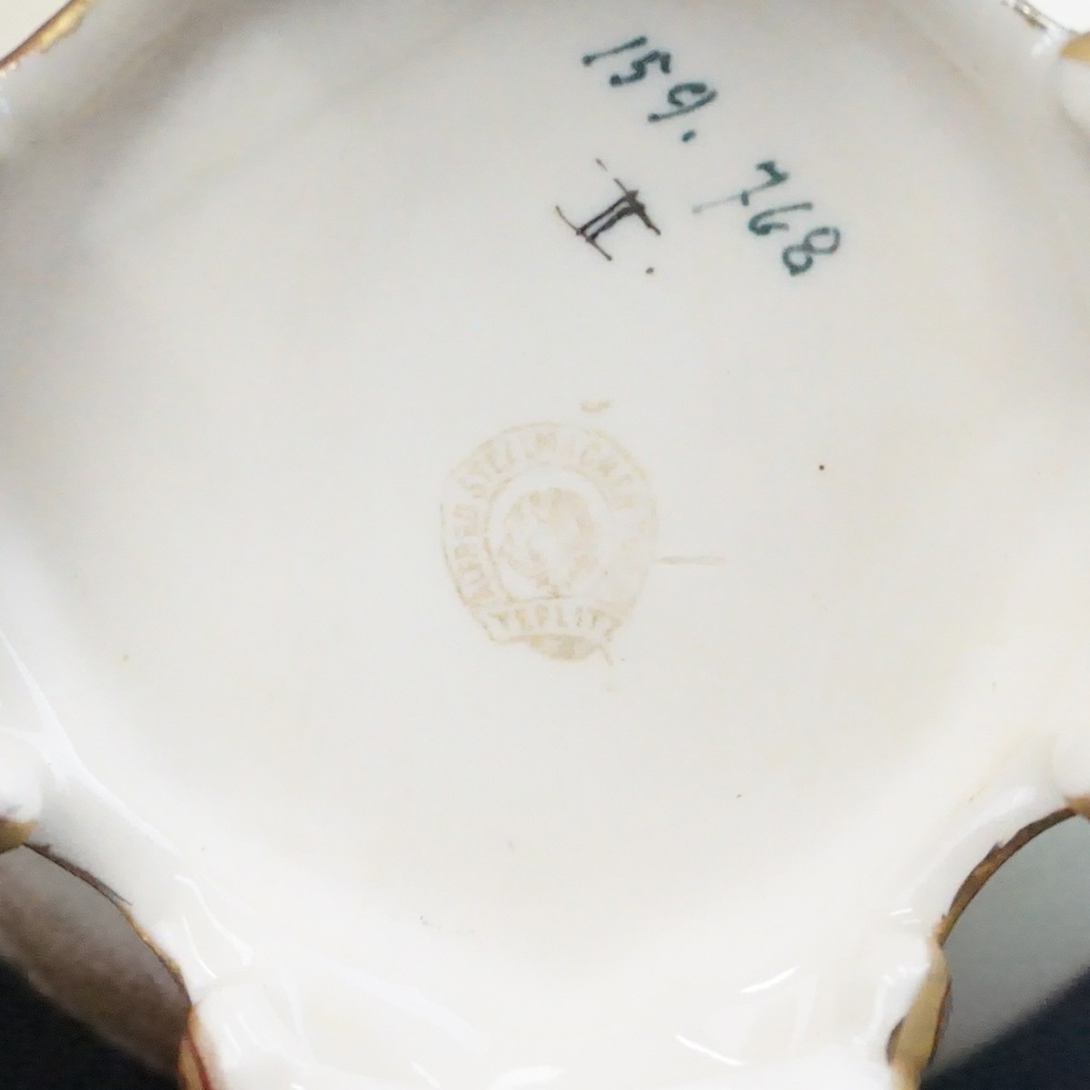 Amphora Assorted Tableware Pieces