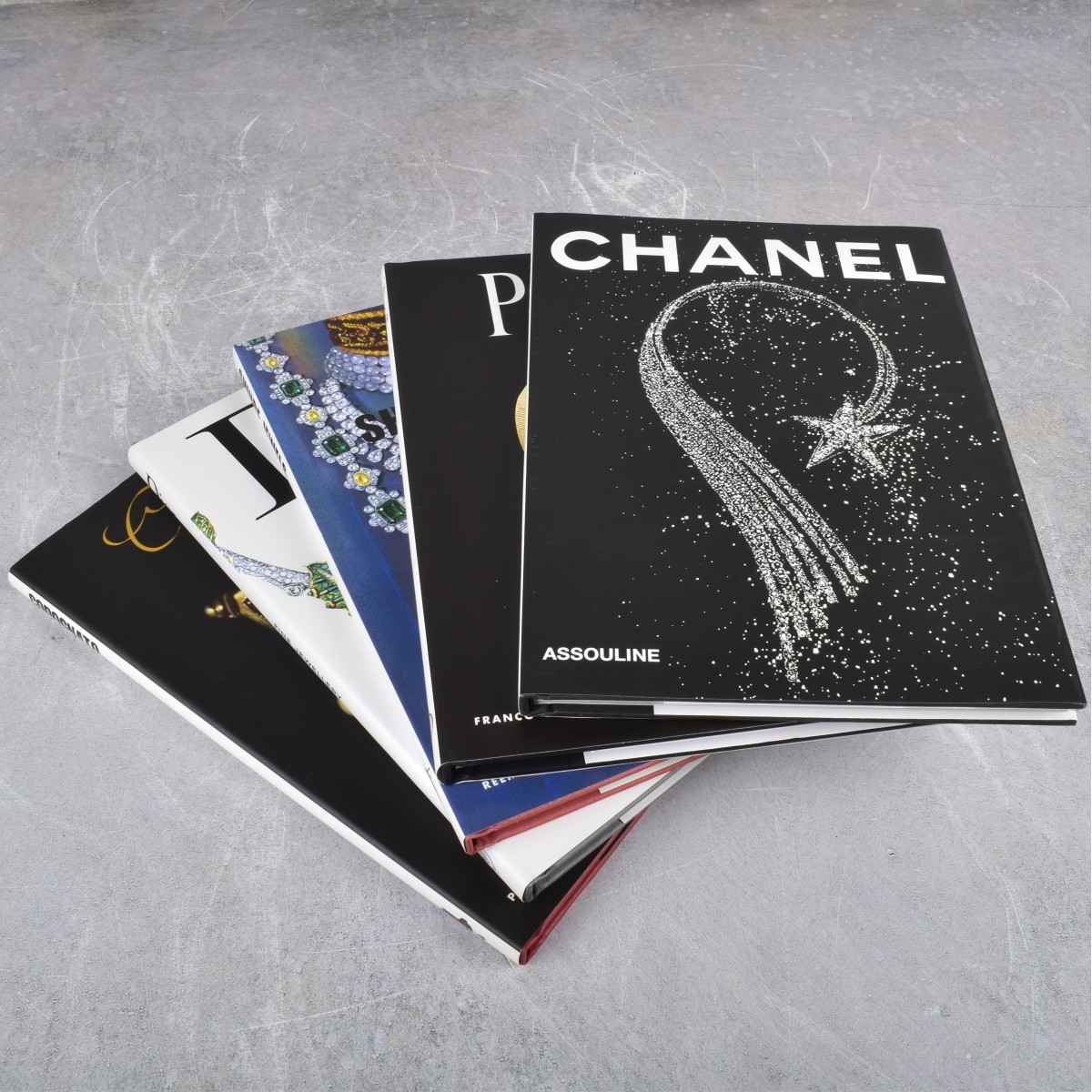 Memoire Slipcase Set: Jewelry