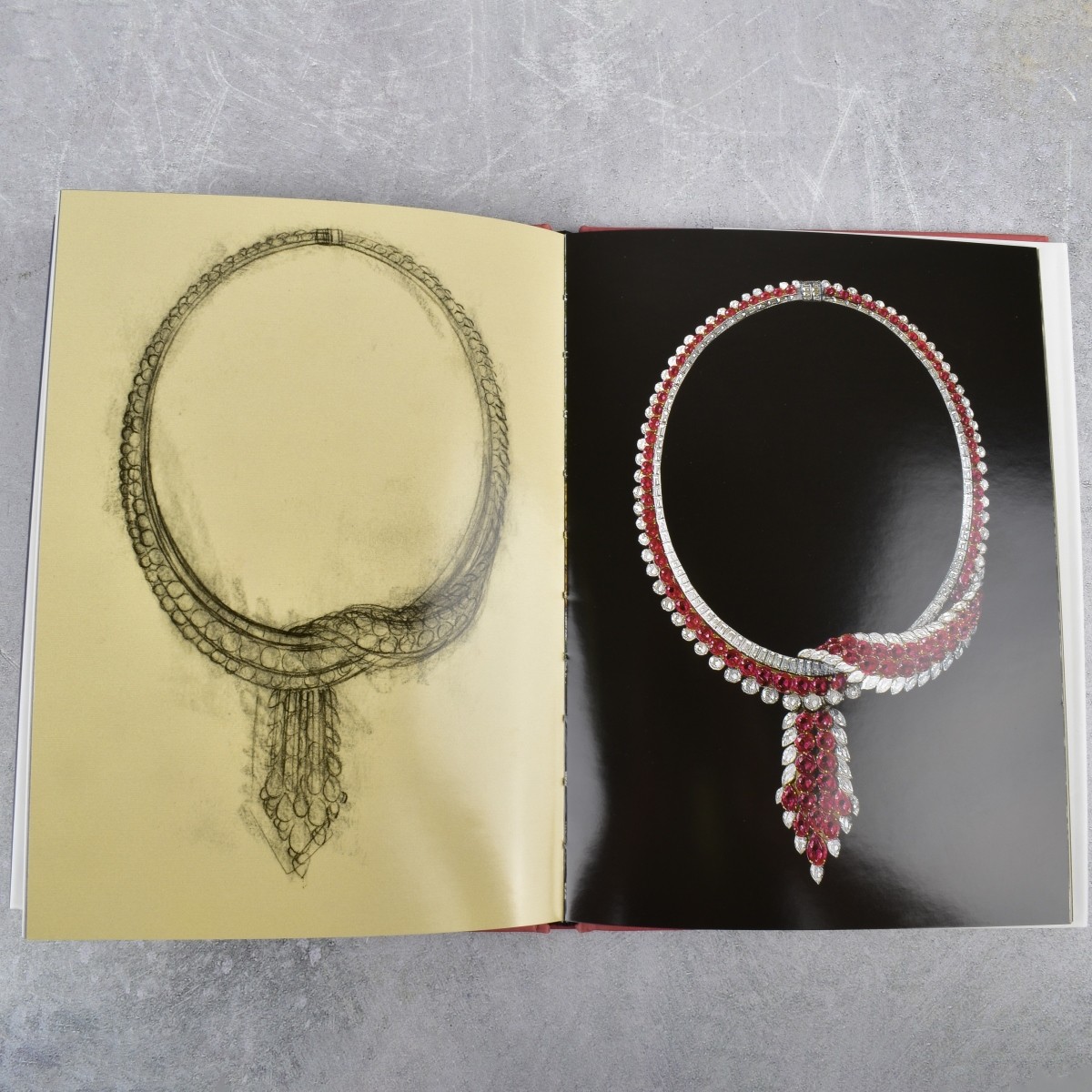 Memoire Slipcase Set: Jewelry