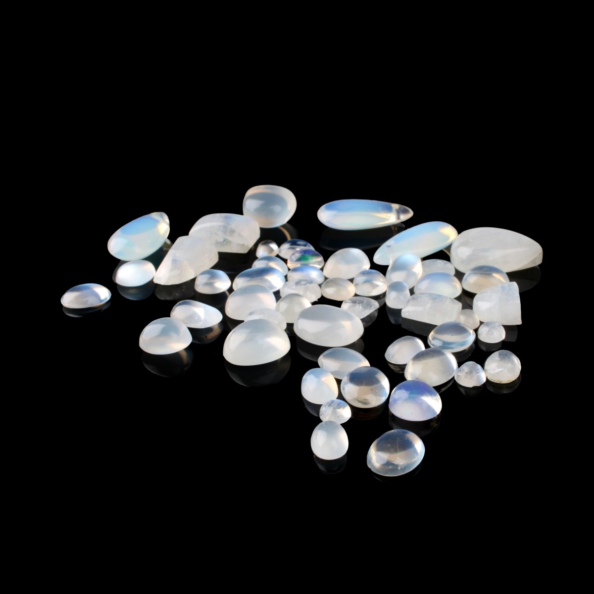 176.1CT TW Moonstones