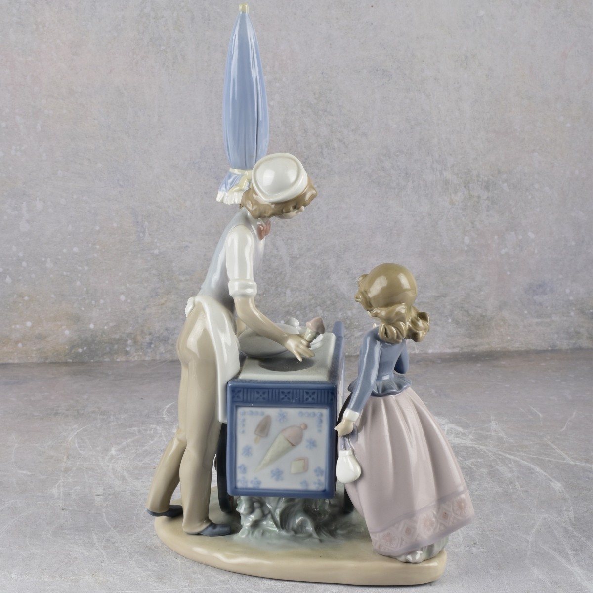 Lladro Spain "Ice Cream Vendor"