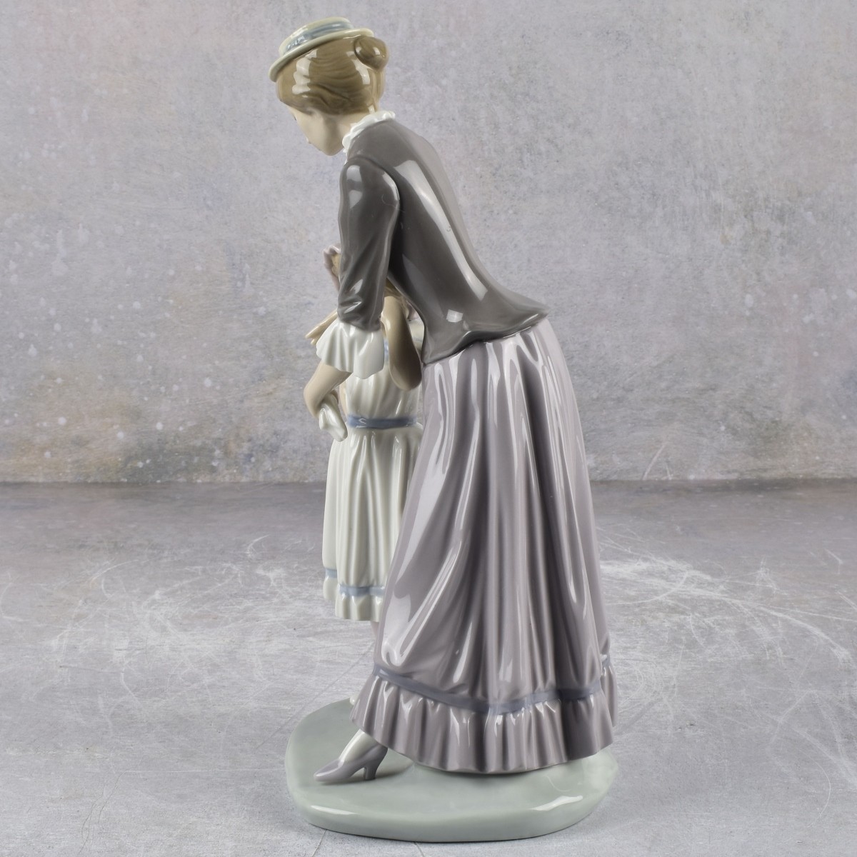 Lladro Spain "Solace" Figurine
