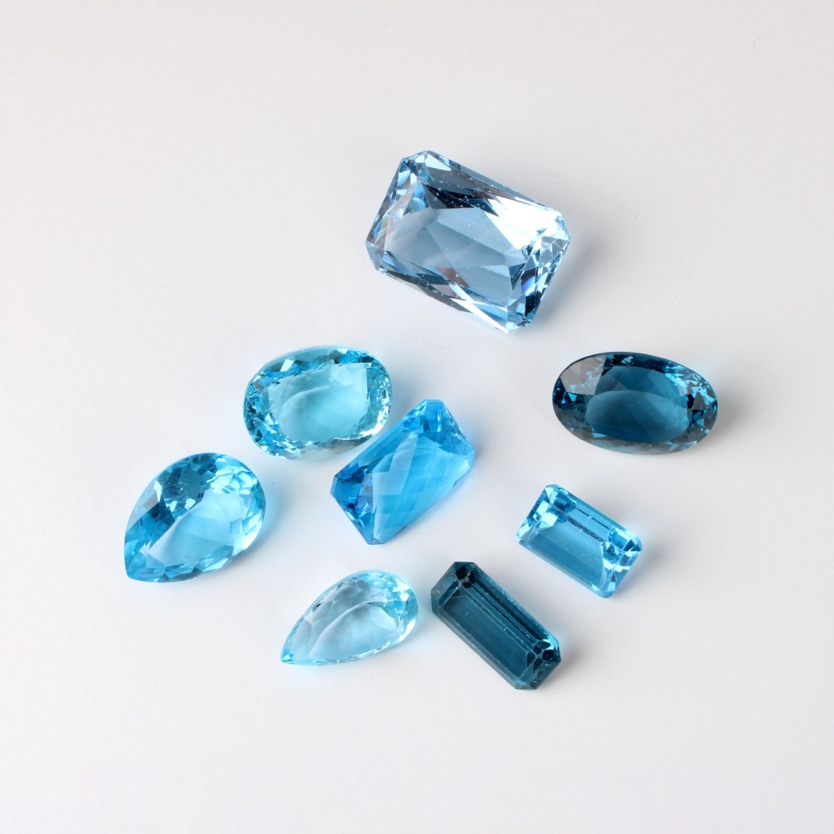 167.7CT TW Blue Topaz