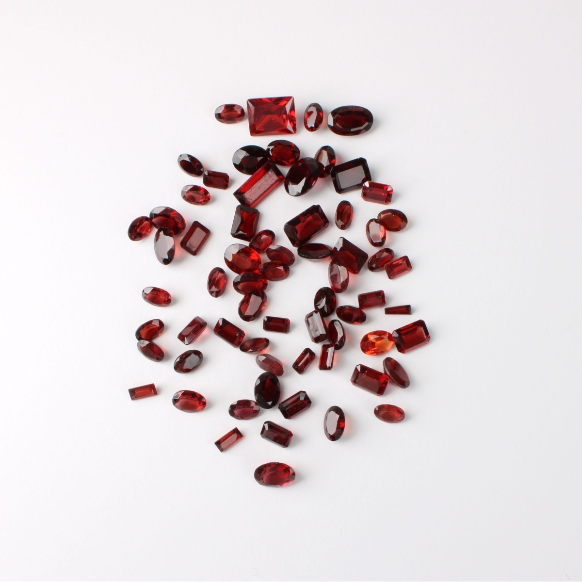 99.3CT TW Garnets