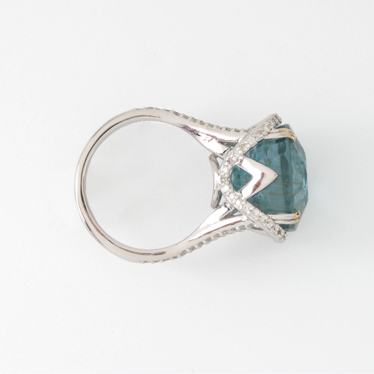 GIA Paraiba, Diamond and 18K Ring