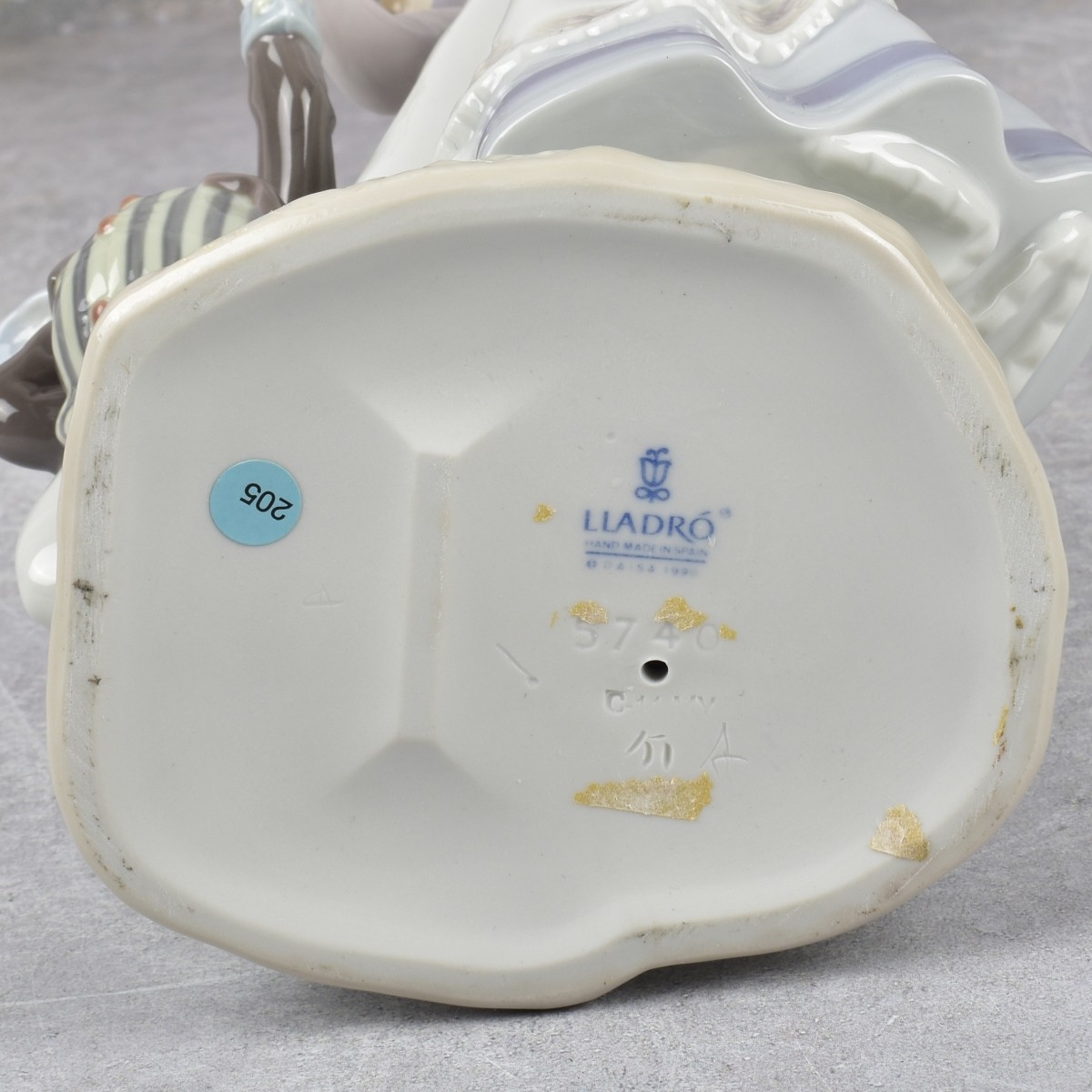 Lladro Spain "Alice in Wonderland"