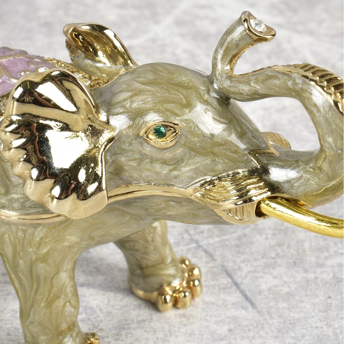Jay Strongwater Elephant Figurines