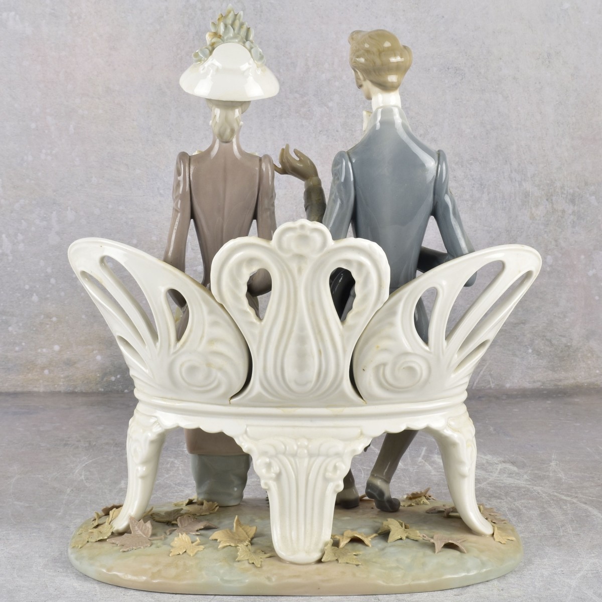 Lladro Spain Gloss Porcelain Sculpture