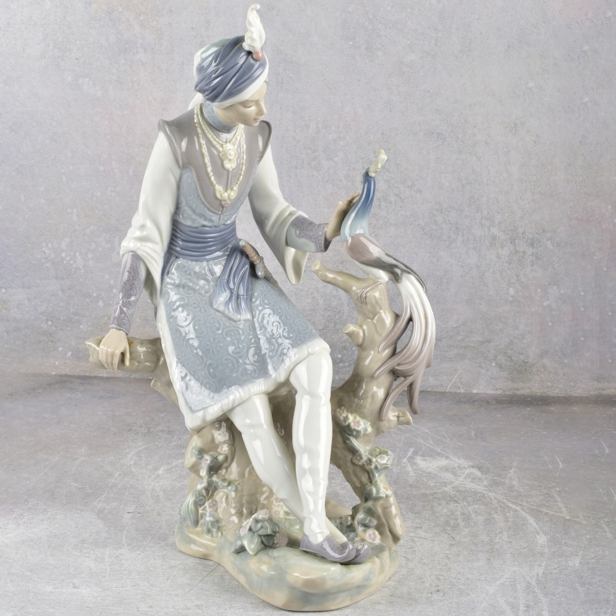 Lladro Spain Gloss Porcelain Sculpture