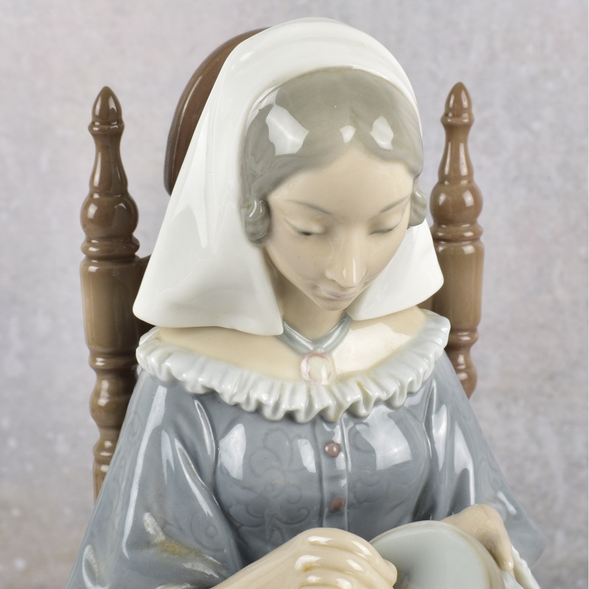 Lladro Spain Gloss Porcelain Sculpture
