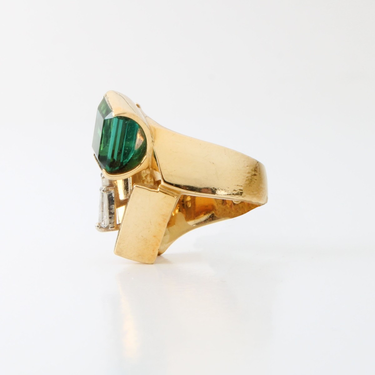 Tourmaline, Diamond and 18K Ring
