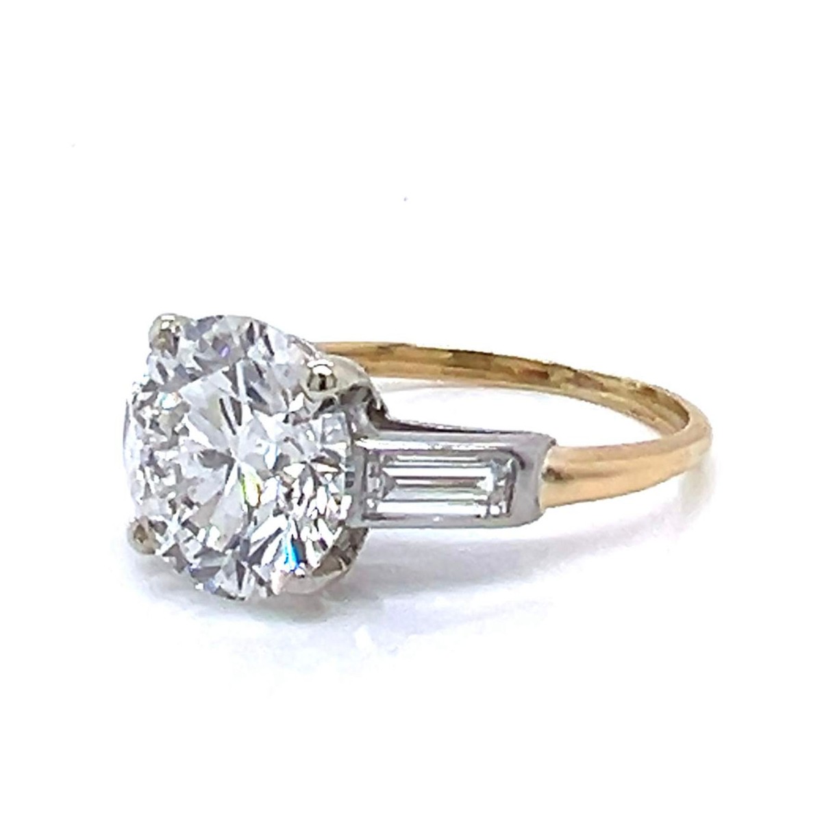 Cartier / GIA Diamond and 18K Ring