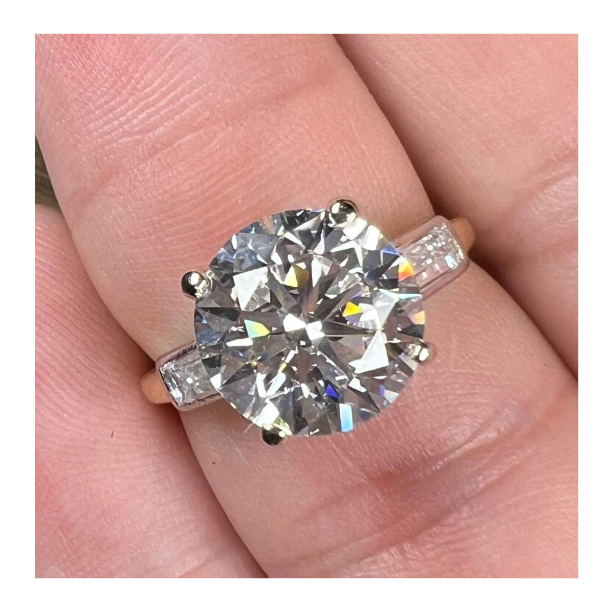 Cartier / GIA Diamond and 18K Ring