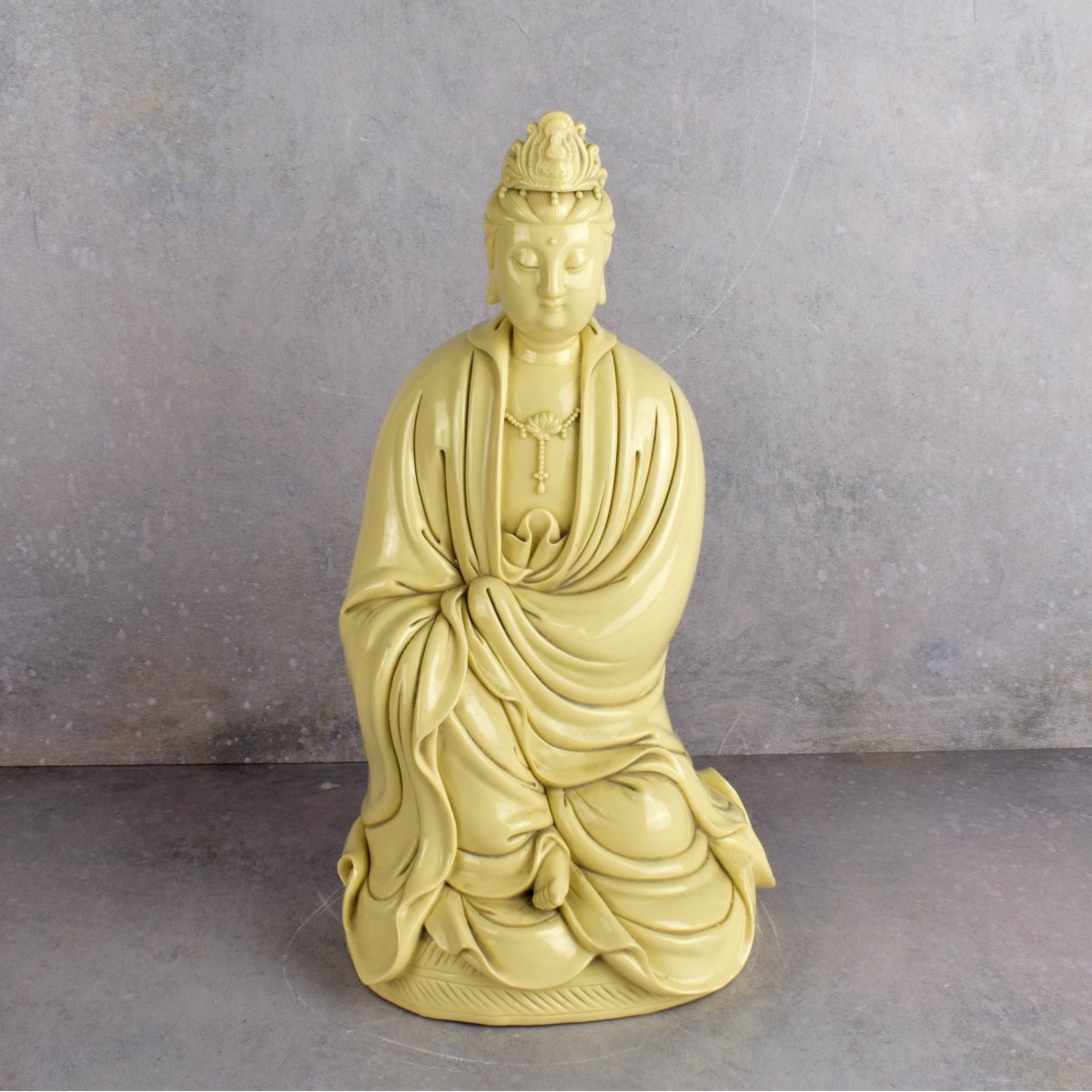 Chinese Dehua Porcelain Figurine