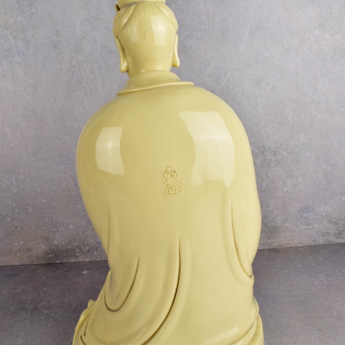 Chinese Dehua Porcelain Figurine