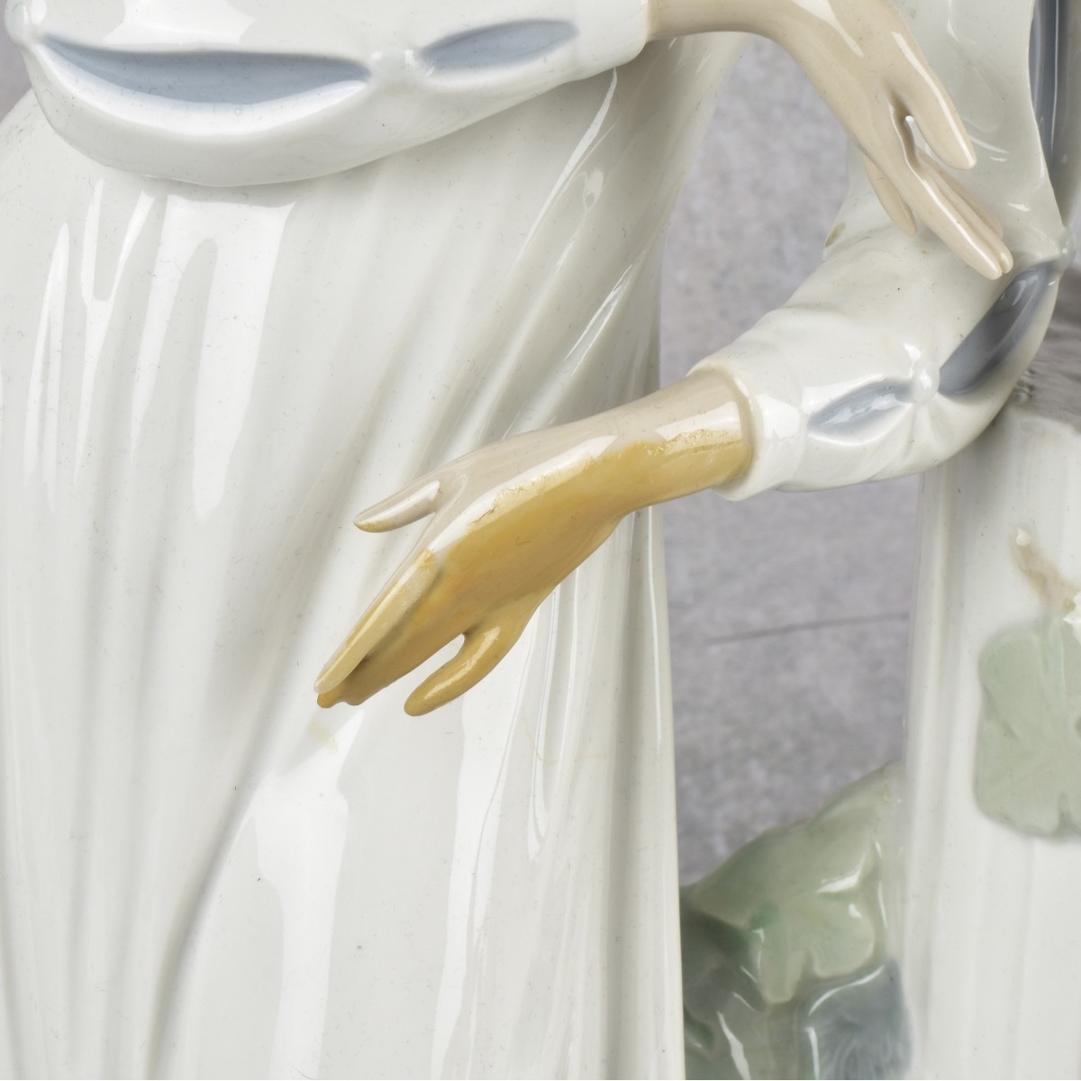 Lladro "Romeo and Juliet" Sculpture