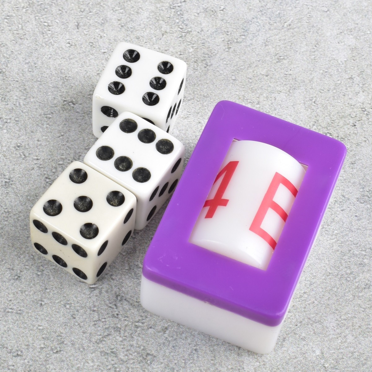 Vintage Chinese Mahjong Set