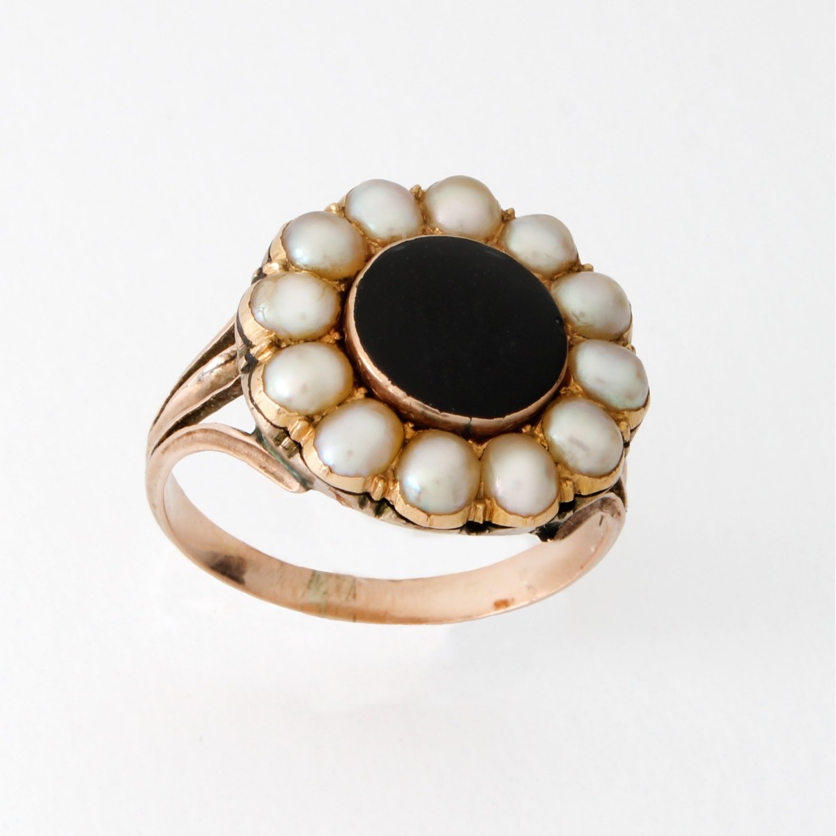 Antique Natural Pearl and Black Onyx Ring