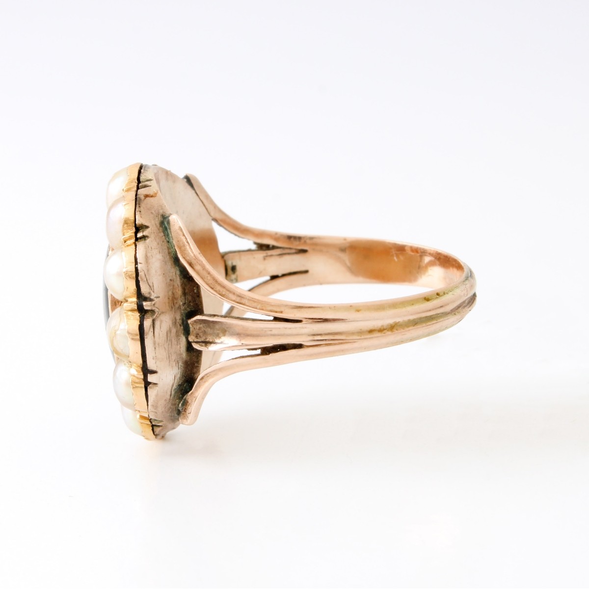 Antique Natural Pearl and Black Onyx Ring