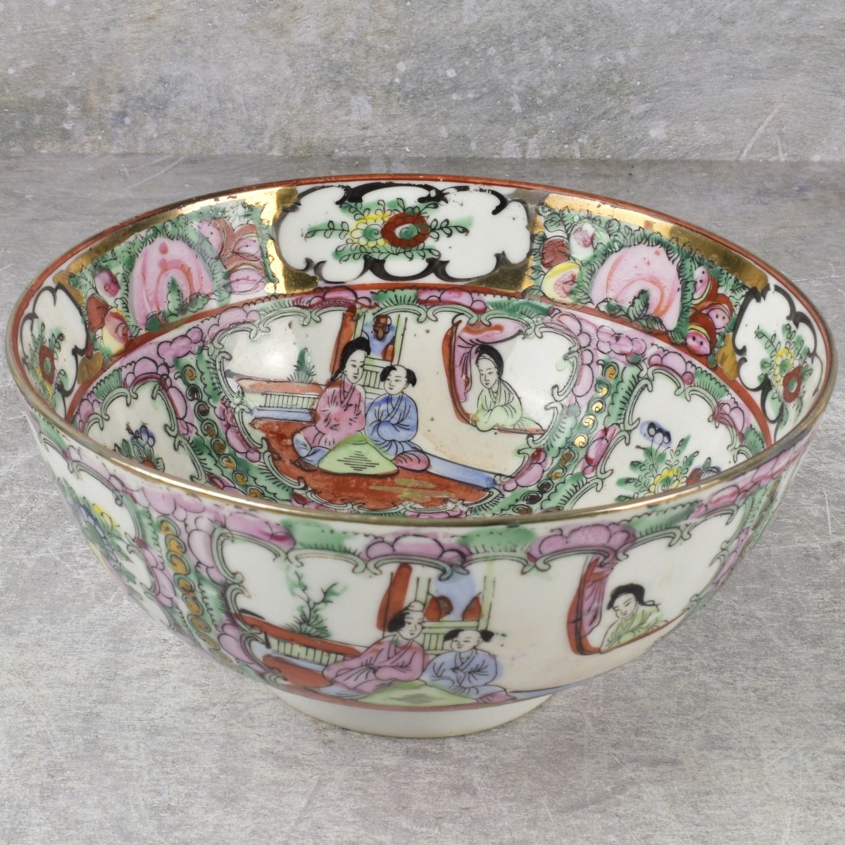 Chinese Famille Rose Medallion Bowl