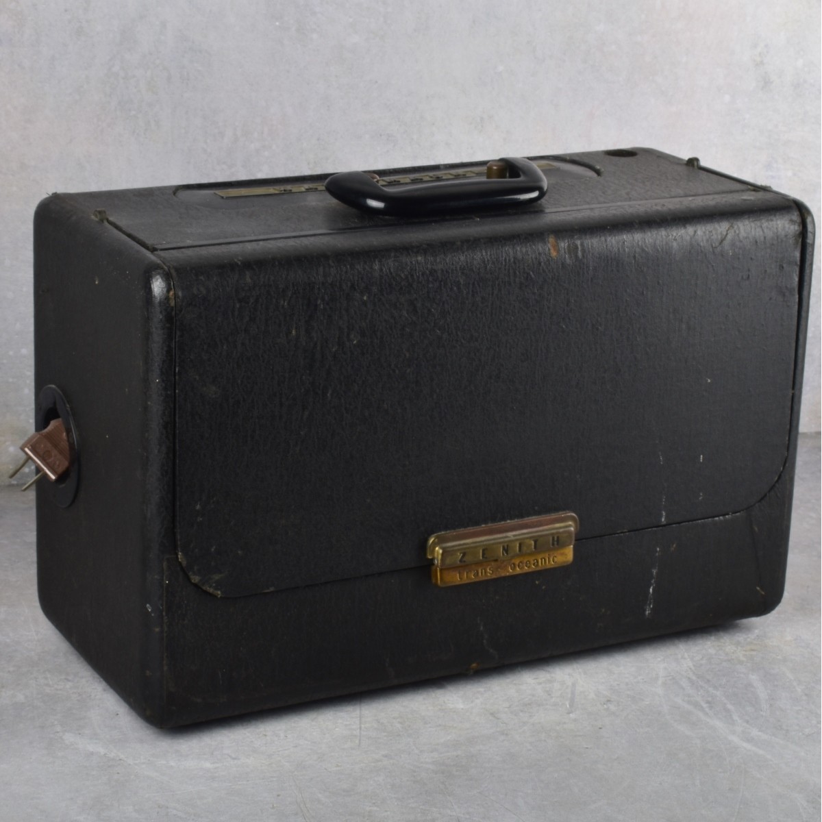 Vtg. Zenith Model H-500 Trans Ocean Radio