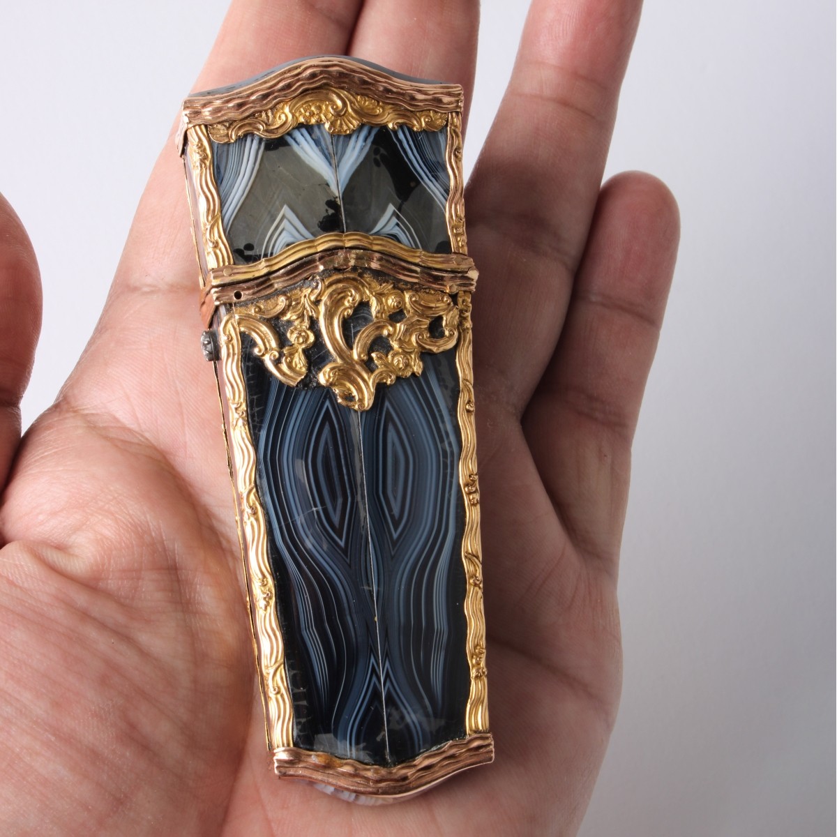 Agate and 14K Grooming Kit