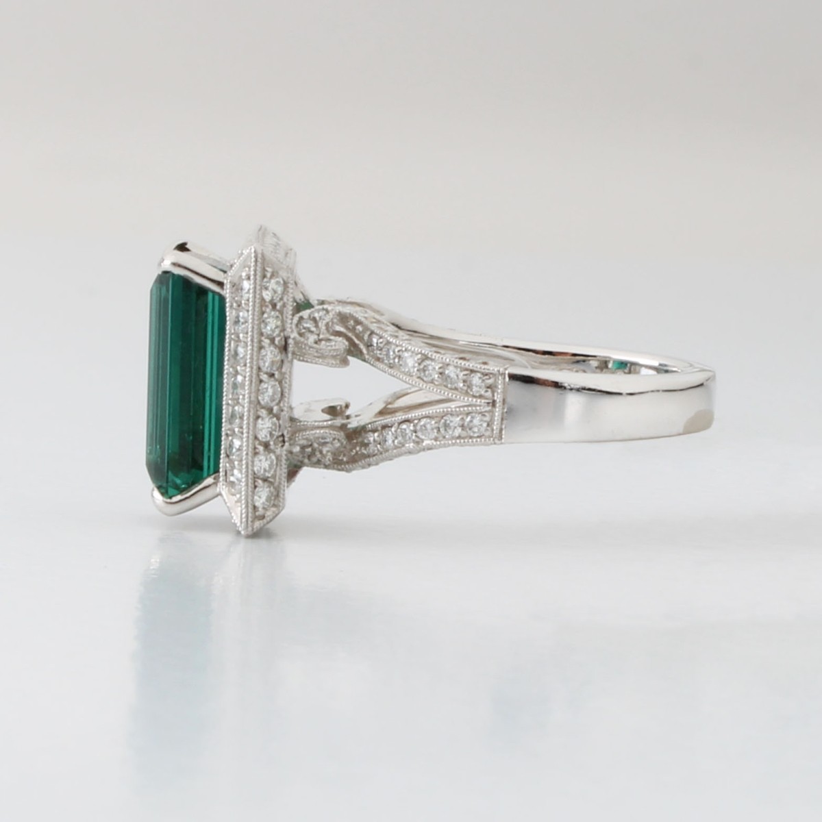 Tourmaline, Diamond and 18K Ring