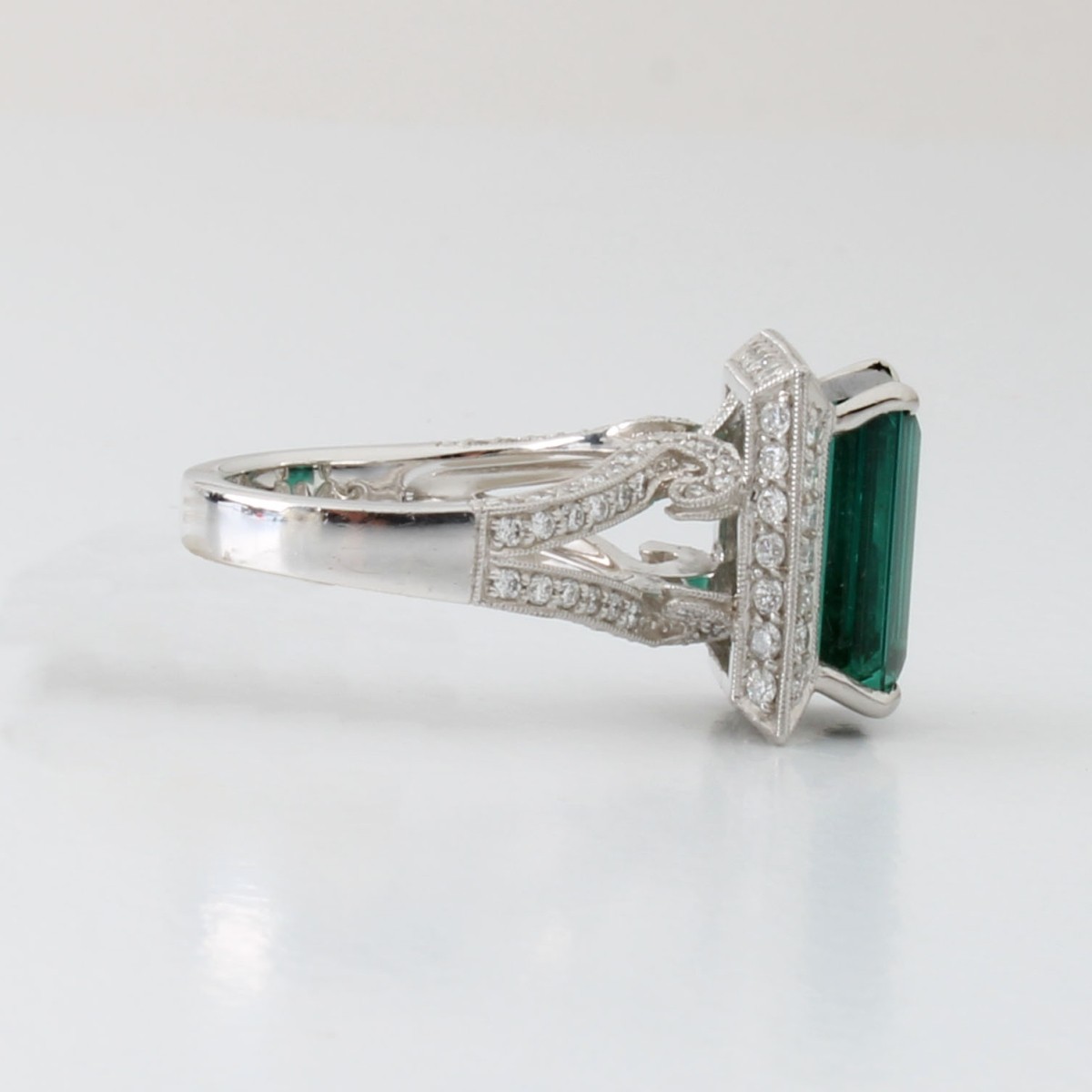 Tourmaline, Diamond and 18K Ring