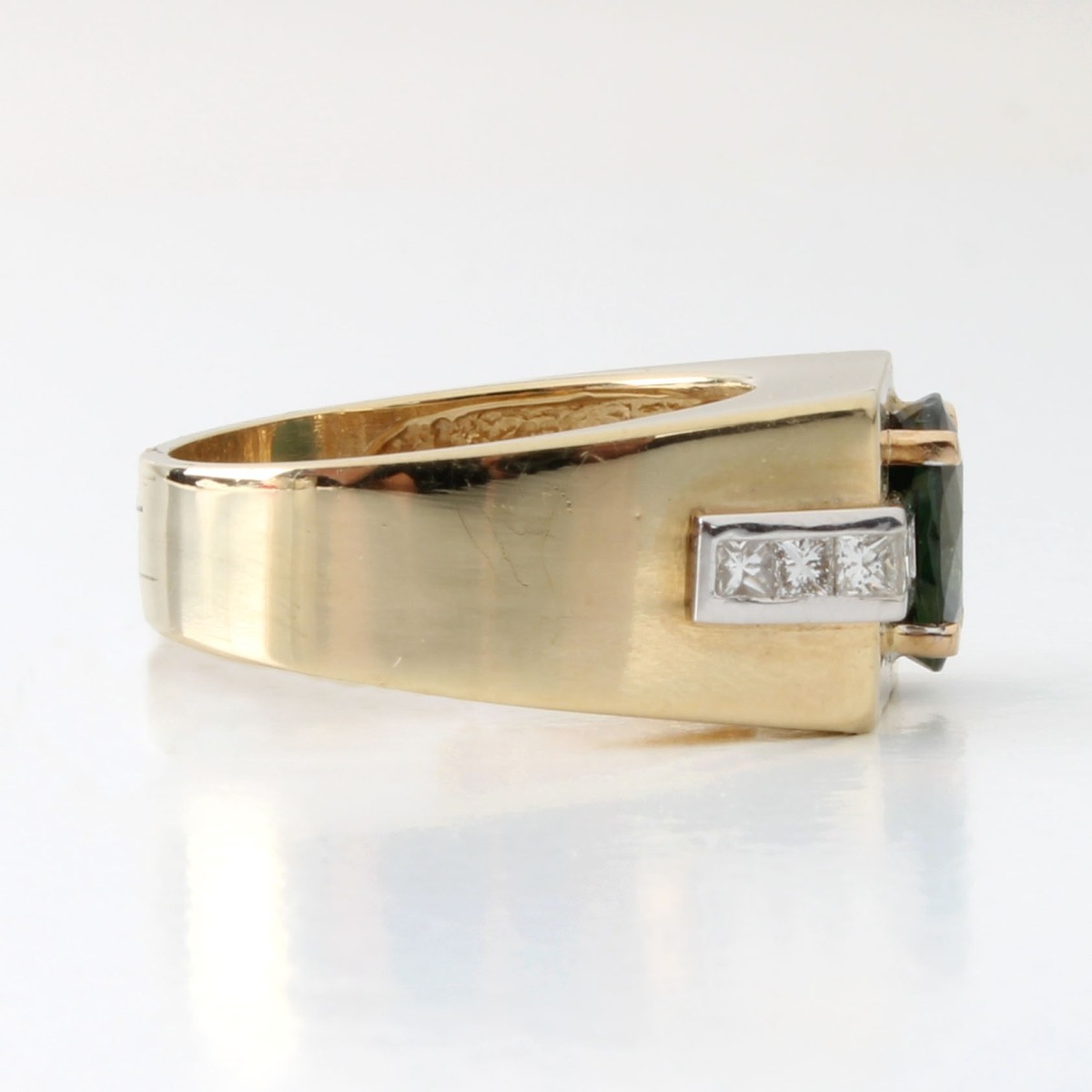 Sapphire, Diamond and 18K Ring