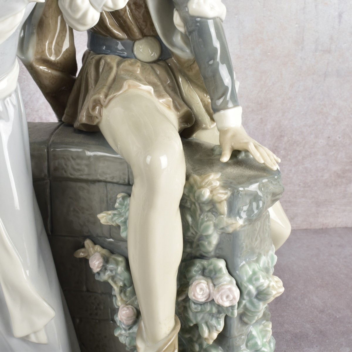 Lladro "Lovers From Verona" Sculpture