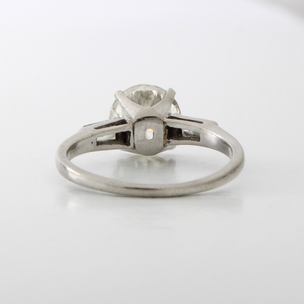 Diamond and 18K Ring
