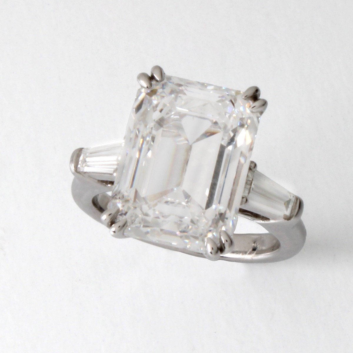 GIA 10.01ct Diamond and 18K Ring