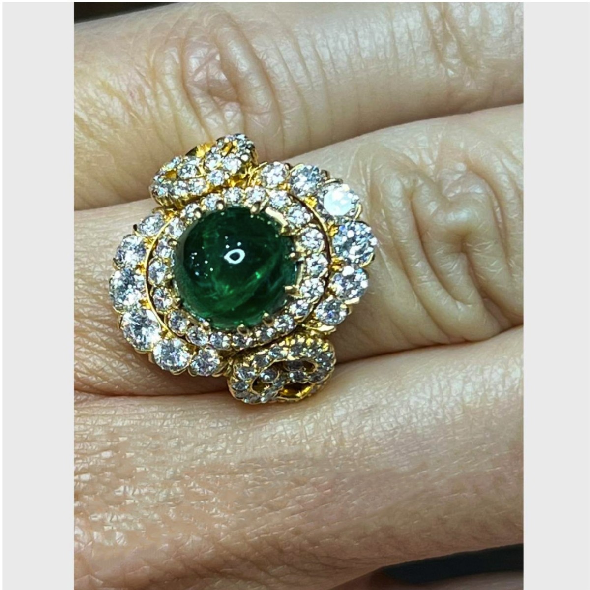 Emerald, Diamond and 18K Ring