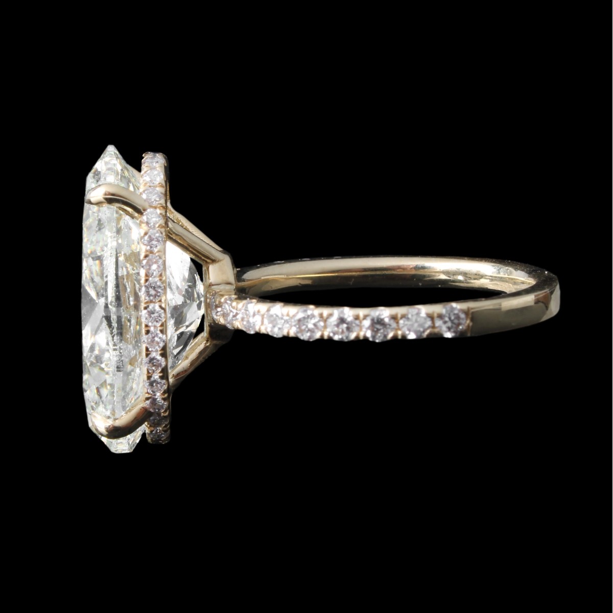 EGL 11.03ct Diamond and 18K Ring