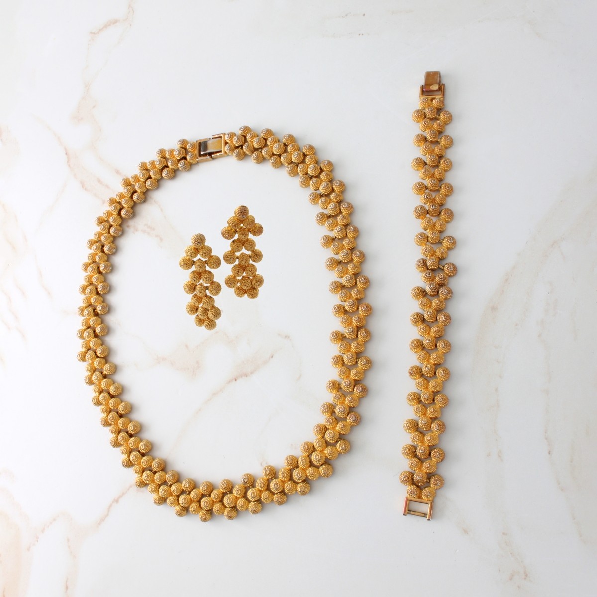 Necklace, Bracelet & Earrings Suite