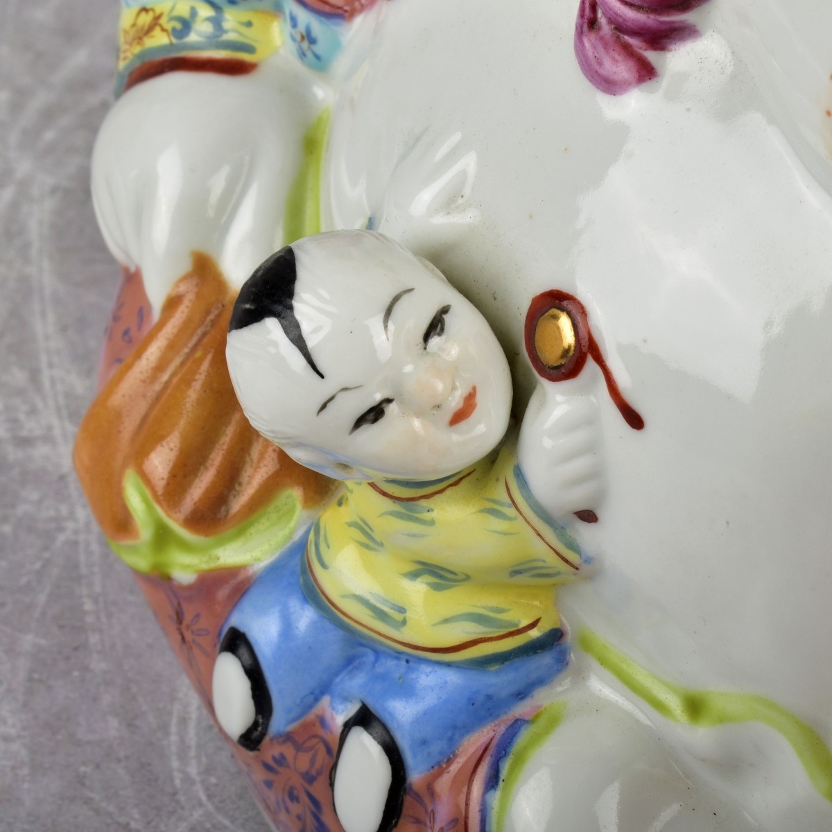 Vintage Chinese Famille Rose Buddah