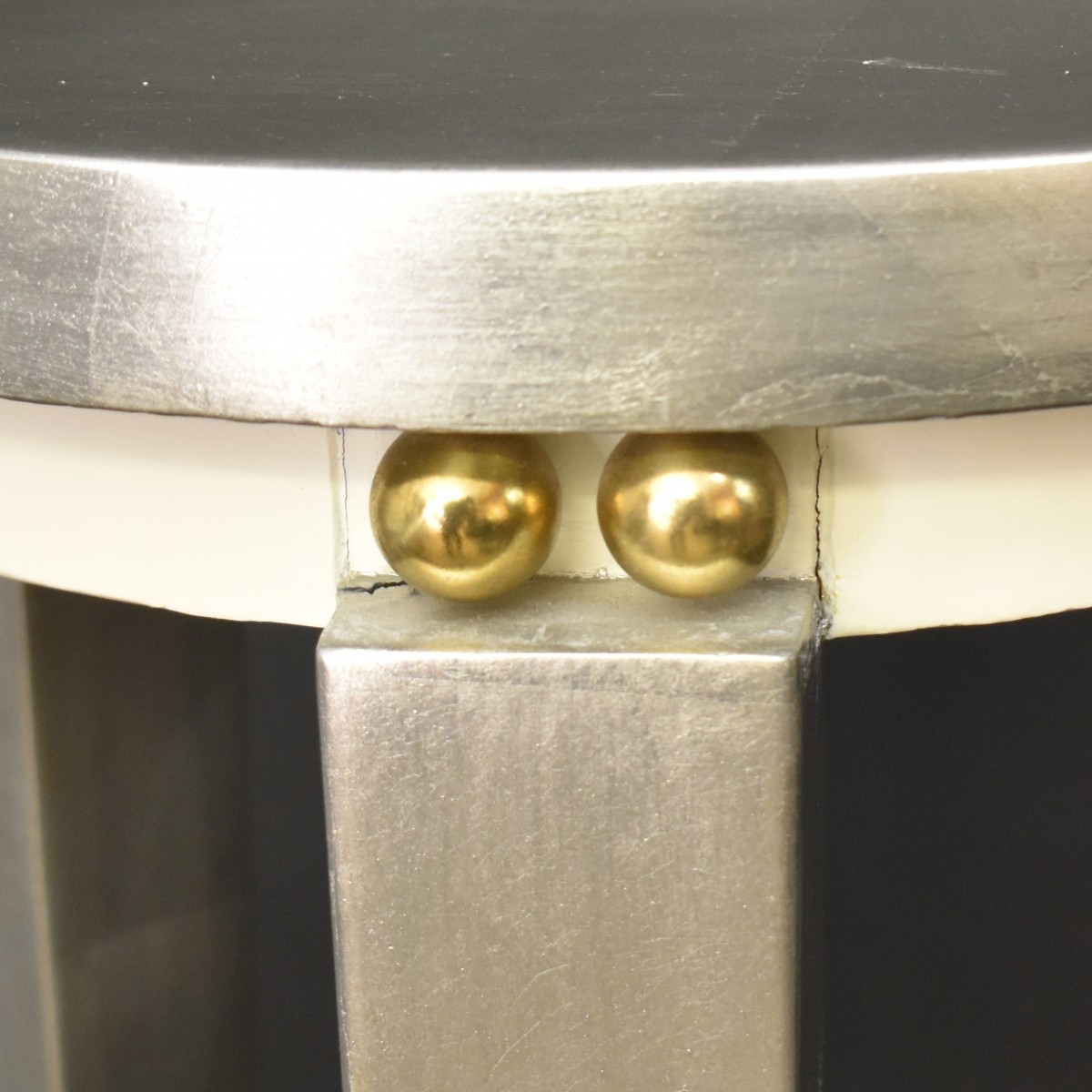 Silver Leaf Pedestal