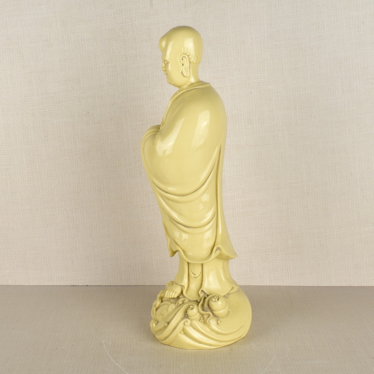 Chinese Dehua Porcelain Figure